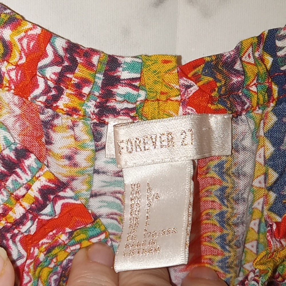 Forever 21 romper Lg 💚💚💚💚 - Picture 4 of 8